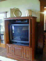 Entertainment Center.JPG (19455 bytes)