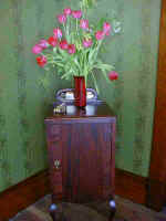 Music Cabinet.JPG (19038 bytes)