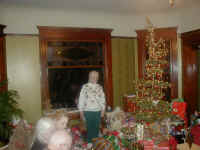 XMAS00-09.jpg (153821 bytes)