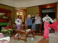 XMAS01-02.jpg (161788 bytes)